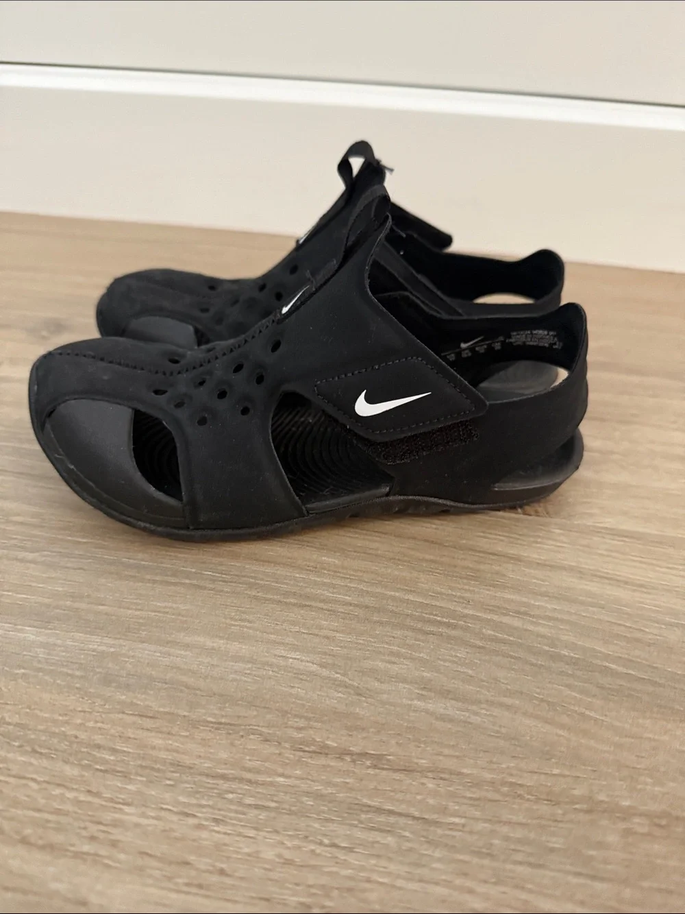 Nike Sunray Kids Black Open-Toe Water Sandals with Velcro Strap